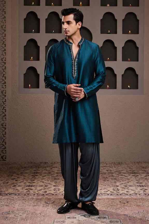 embroidered collar kurta